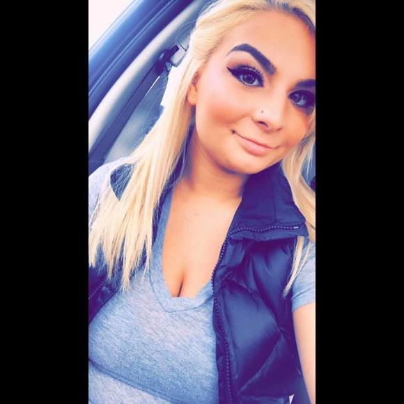 Meet your Posher, Catherine - Picture 1 of 1